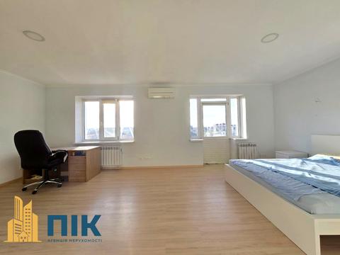 будинок за адресою Прорізна, 1