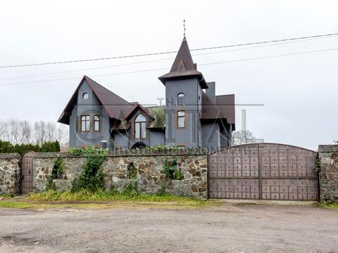 будинок за адресою Броварський