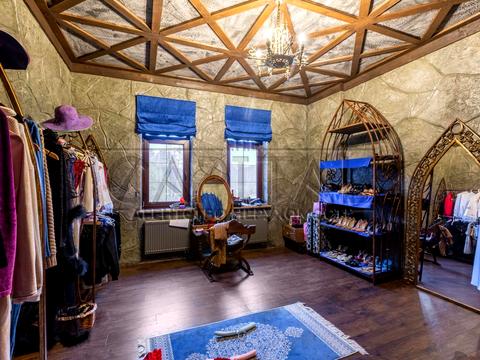 будинок за адресою Броварський