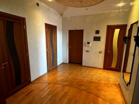 квартира за адресою Середньофонтанська вул., 19б