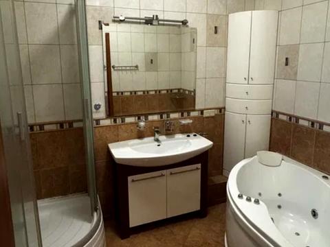 квартира за адресою Середньофонтанська вул., 19б