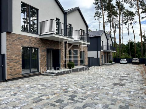 дом по адресу вул. Красовських