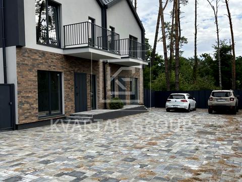 дом по адресу вул. Красовських