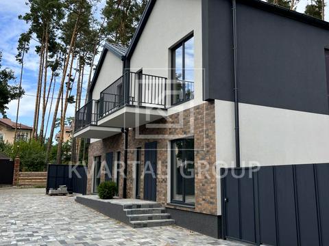 дом по адресу вул. Красовських