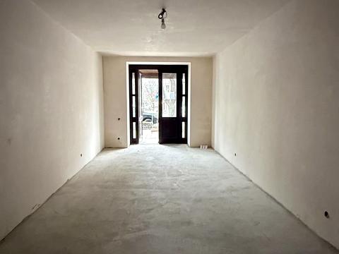 коммерческая по адресу Буніна, 35