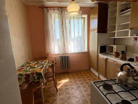 квартира за адресою Гната Хоткевича вул., 20