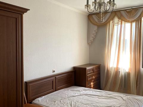 квартира за адресою Гната Хоткевича вул., 20