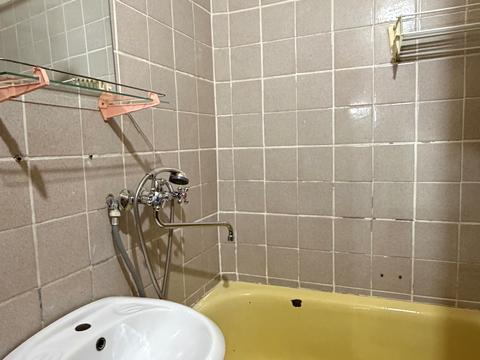 квартира за адресою Домбровського вул., 45