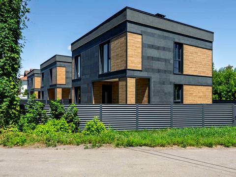 будинок за адресою Клавдії Радченка вул., 2