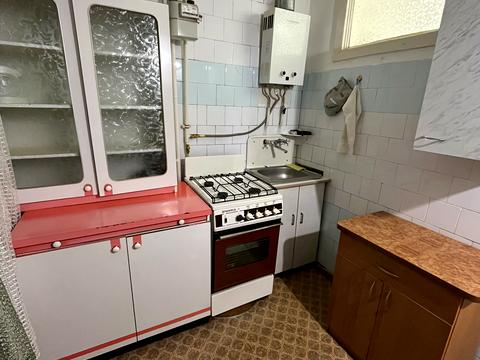 квартира за адресою Тролейбусна вул., 12