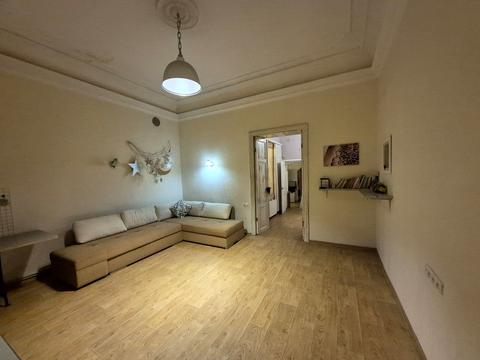 квартира за адресою Базарна вул., 25