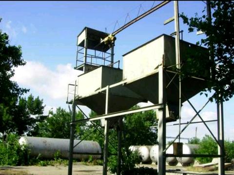 комерційна за адресою Агрономічна вул. (Матросова), 1