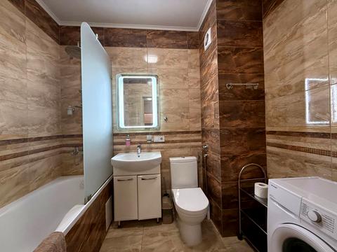 квартира за адресою В'ячеслава Чорновола просп. (), 16г