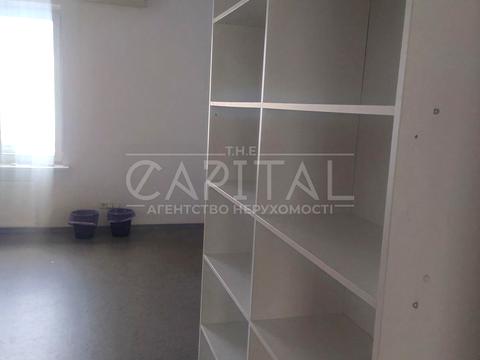 коммерческая по адресу Уинстона Черчилля ул. (Красноткацкая), 16