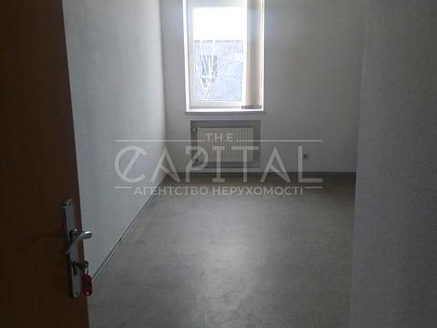 коммерческая по адресу Уинстона Черчилля ул. (Красноткацкая), 16