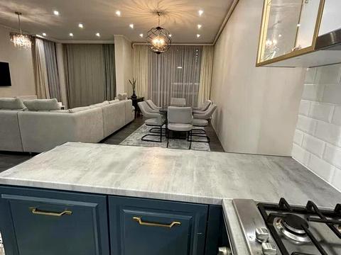 квартира за адресою Під Дубом вул. (Космонавтів), 26-А