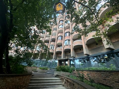 коммерческая по адресу Гоголевская ул., 37/2