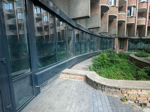 коммерческая по адресу Гоголевская ул., 37/2