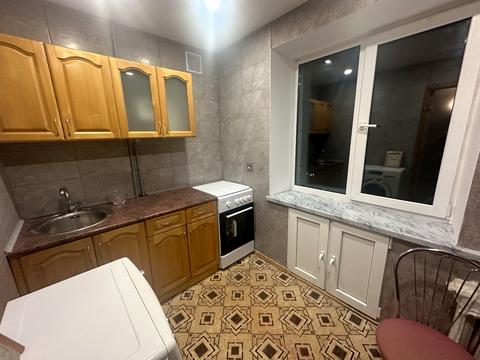 квартира за адресою Богдана Хмельницького просп. (Героїв Сталінграда), 4-Б