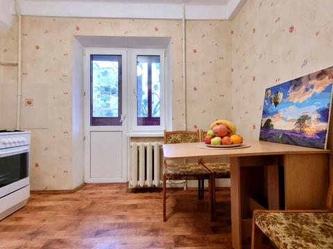 квартира за адресою Русанівська набережна вул., 12/1