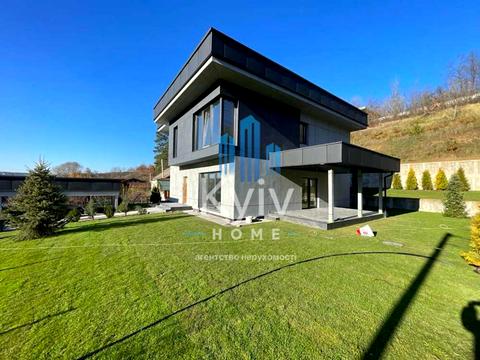 будинок за адресою с. Лісники, Родини Рубанів вул.