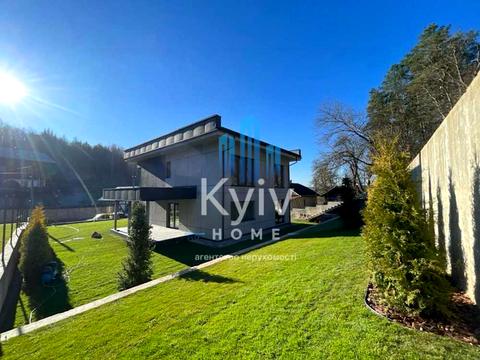 будинок за адресою с. Лісники, Родини Рубанів вул.