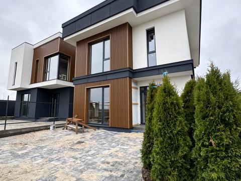 будинок за адресою Райдужна вул.