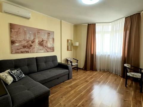 квартира за адресою Воскресенська вул., 12-А