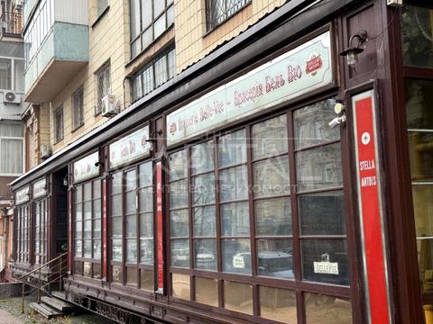 комерційна за адресою Саксаганського вул., 7