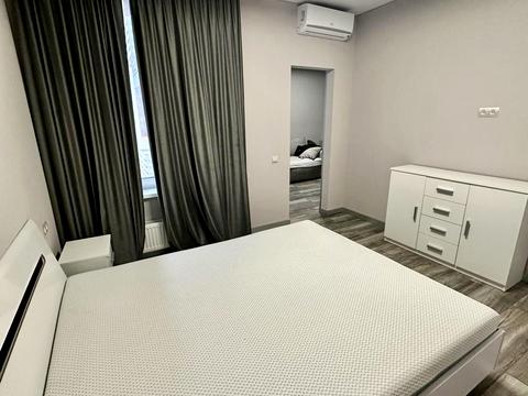 квартира за адресою Дніпровська набережна вул., 16-Г