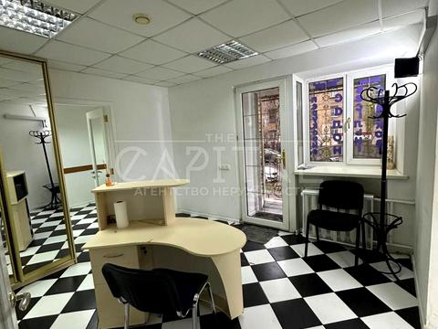 коммерческая по адресу Сергея Колоса ул. (Ленина), 11