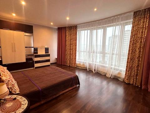 квартира за адресою Олександра Мишуги вул., 12