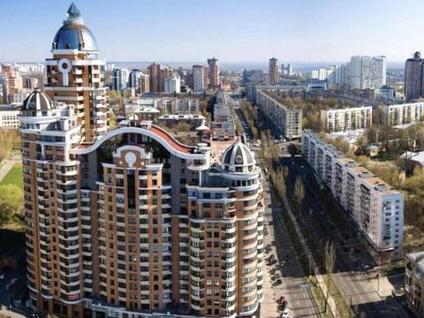 паркомісце за адресою Лесі Українки бульв., 7-Б