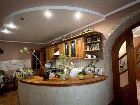 будинок за адресою Лозова вул.