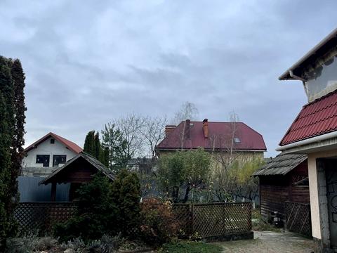 будинок за адресою Лозова вул.