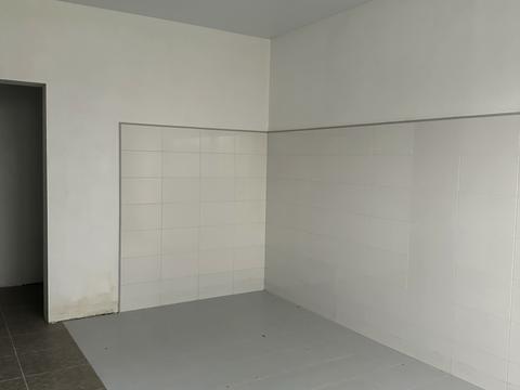 комерційна за адресою Мальовнича вул. (Скворцова), 4а