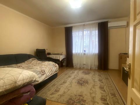 квартира за адресою Утьосова вул., 12