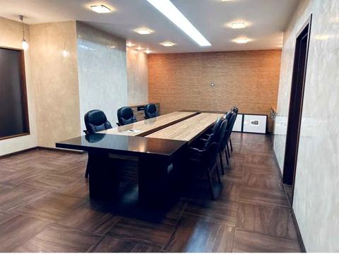 комерційна за адресою Літературна вул., 1а