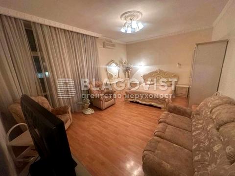 квартира по адресу Владимирская ул., 37