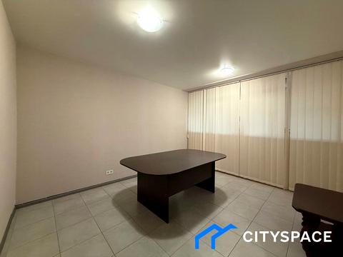 комерційна за адресою Київ, Івана Франка вул., 30