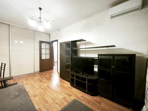 квартира за адресою Бориса Гмирі вул., 38-Б