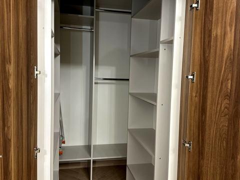 квартира за адресою Ревуцького вул., 40-В