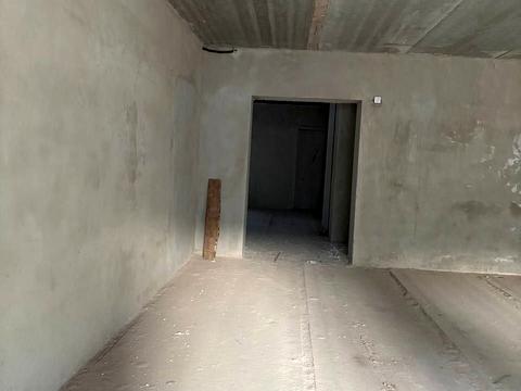 комерційна за адресою Княгинин вул., 44