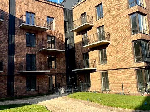 квартира по адресу 24 Августа ул., 32