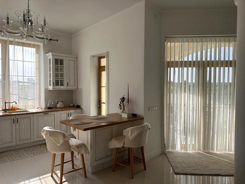 будинок за адресою Травнева