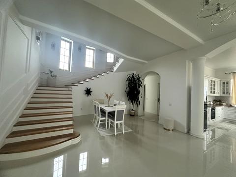 будинок за адресою Травнева