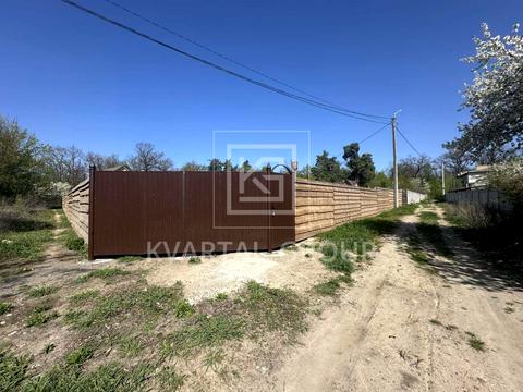 ділянка за адресою смт. Ворзель, Мічуріна