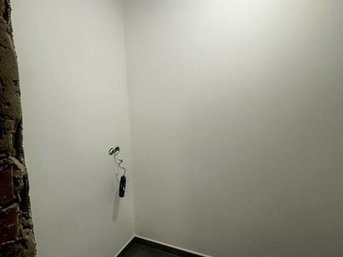 комерційна за адресою Княгинин вул., 44