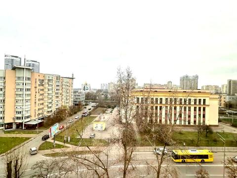 квартира за адресою Раїси Окіпної вул., 9