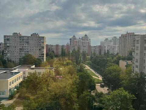 квартира за адресою Богатирська вул., 2